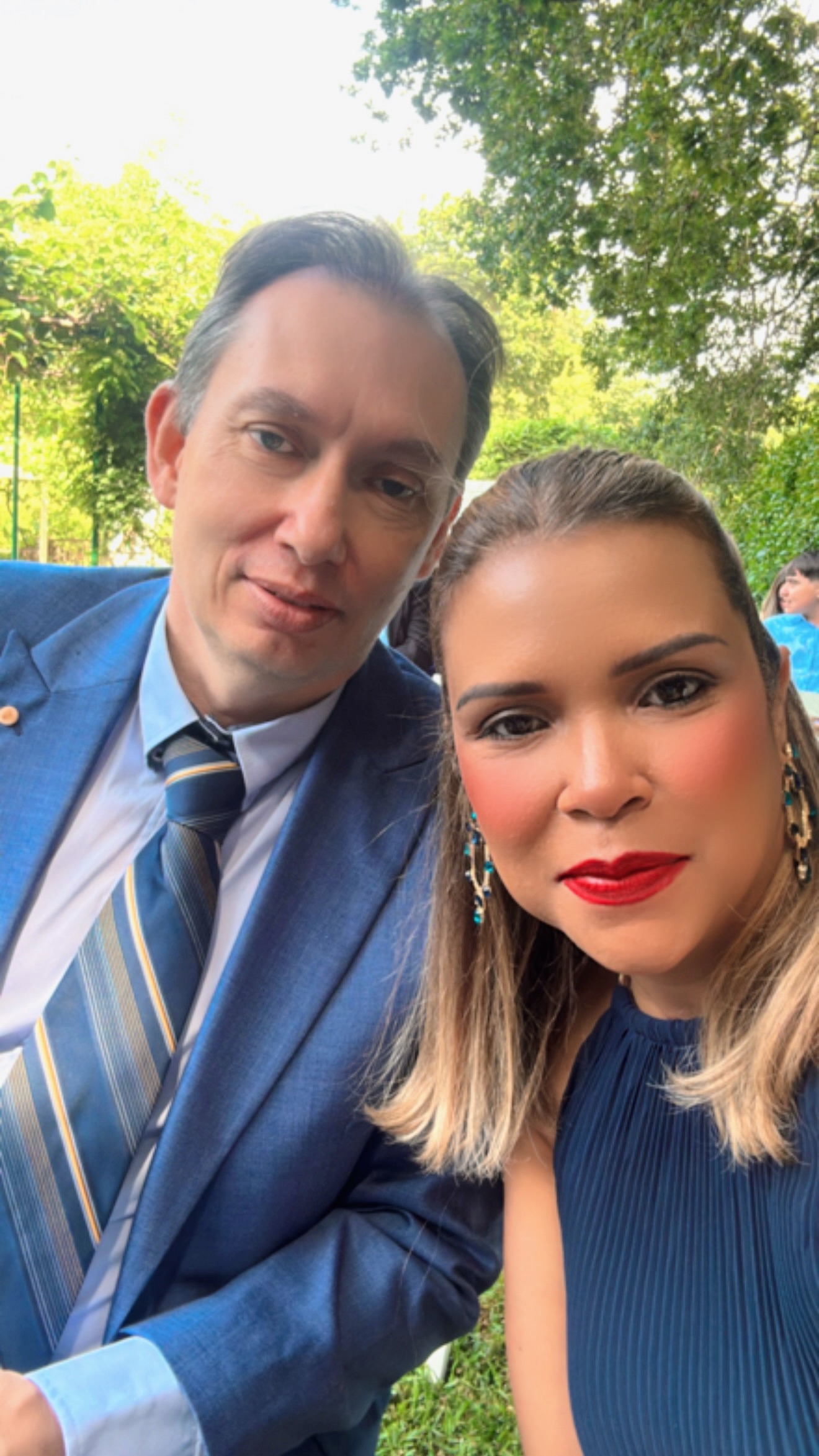 5E76392F-4F93-4E45-938F-933153C6ABC9 5E76392F-4F93-4E45-938F-933153C6ABC9